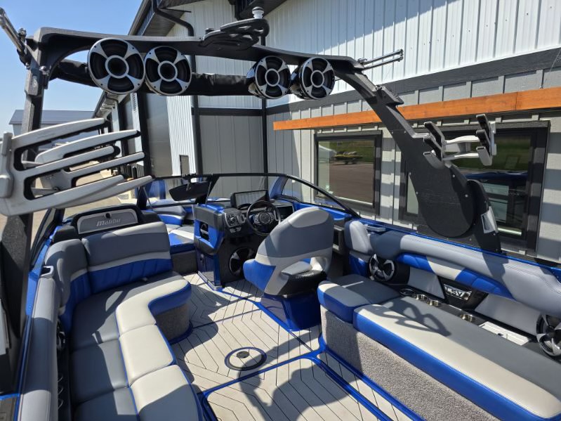 Malibu LSV 25ft 2018 Icon